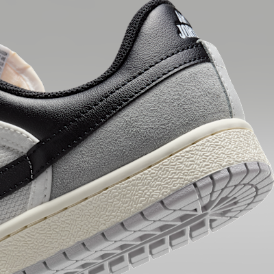 Air Jordan Skyline Low black