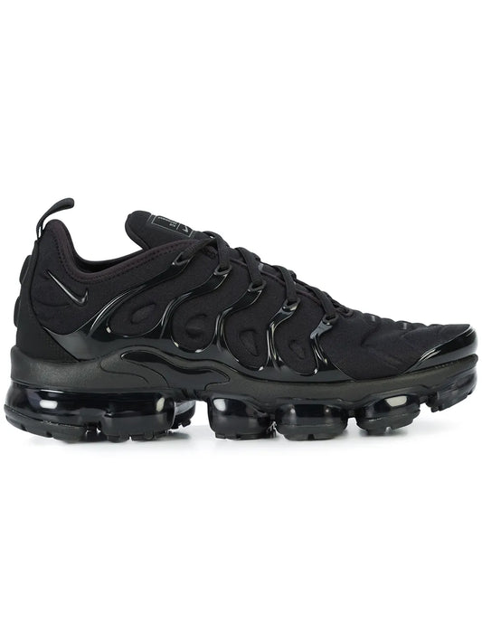 Nike Air Vapormax Plus Triple Black Sneakers