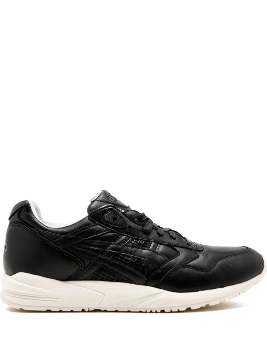 ASICS Gel Saga