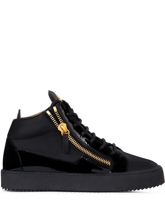 Giuseppe Zanotti Kriss