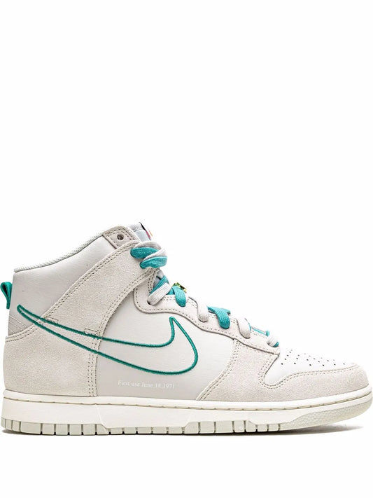 Nike Dunk High Se First Use - Green Noise Sneakers