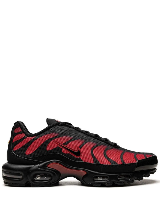 Nike Air Max Plus Bred Reflective Sneakers