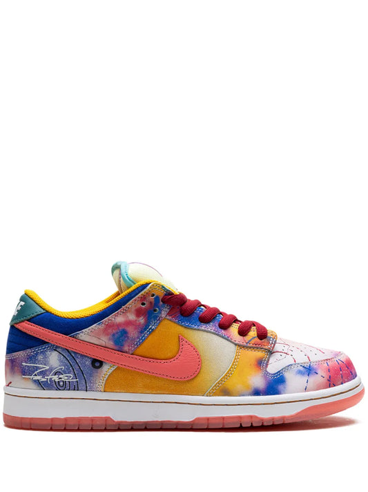 Nike Dunk Low Sb Friends & Family - Futura Laboratories - Sunblush Sneakers