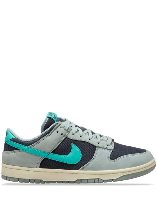 Nike Dunk Low Retro Premium Sneakers