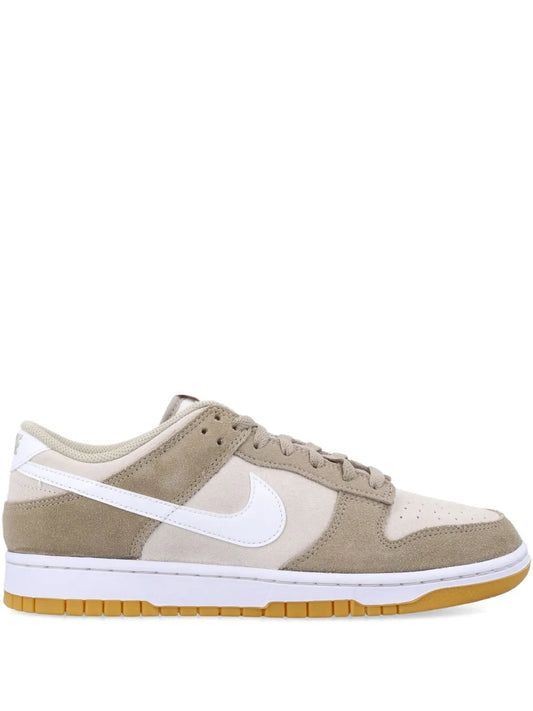 Nike Dunk Low Sneakers