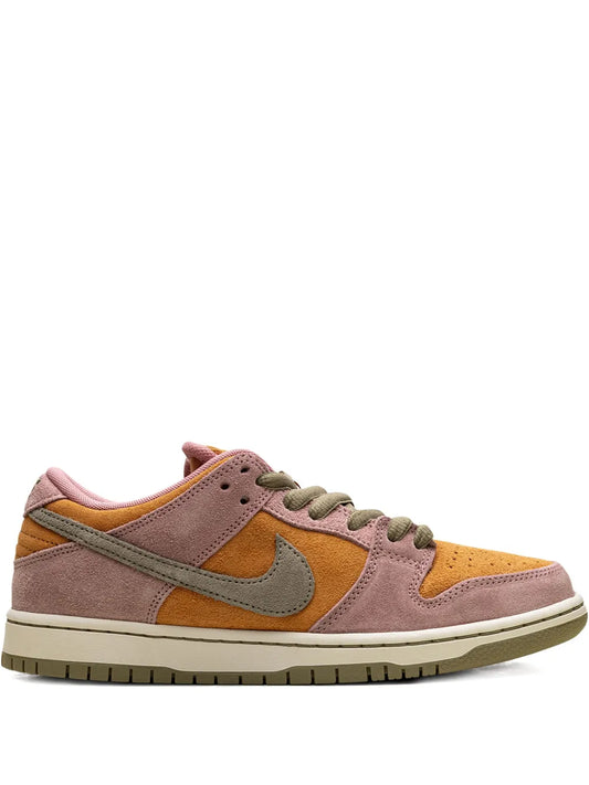 Nike Dunk Low Sb Red Stardust Sneakers