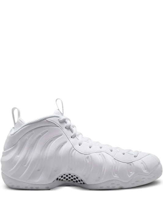 Nike Air Foamposite One Triple White Sneakers