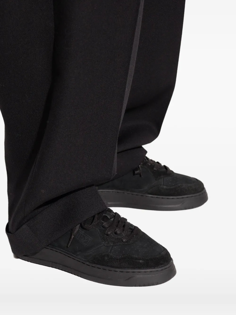 Autry Medalist Suede Low-Top
