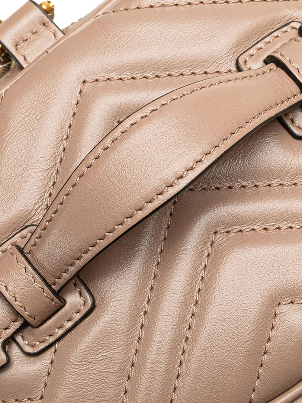 Pre-OwnedGucci Pre-Owned2016-2025 GG Marmont Round Matelasse Leather backpack