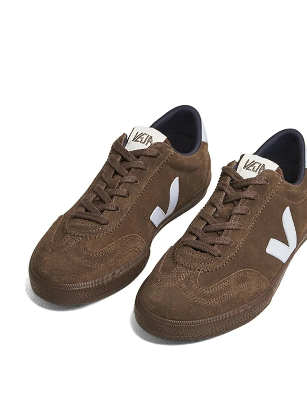 VEJA Volley Suede
