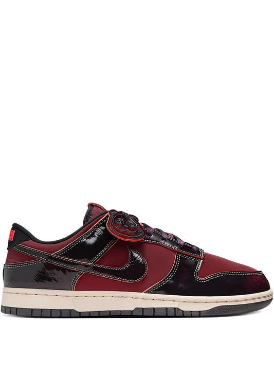 Nike Dunk Low Se Red Panda Sneakers