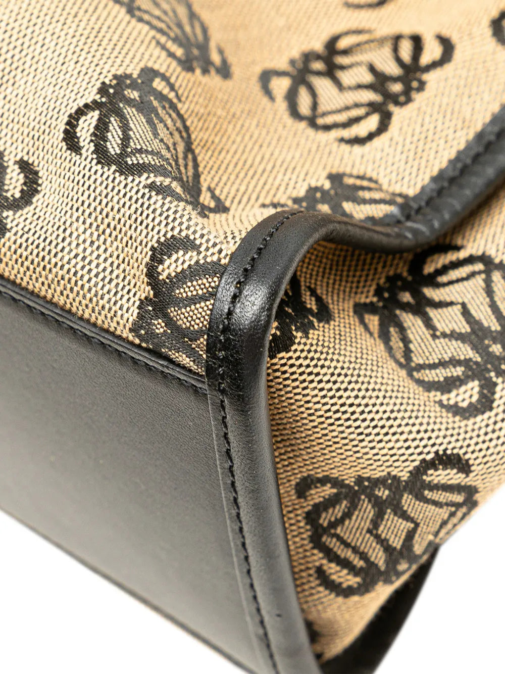 Pre-OwnedLoewe Pre-Owned2003 Anagram Canvas handbag