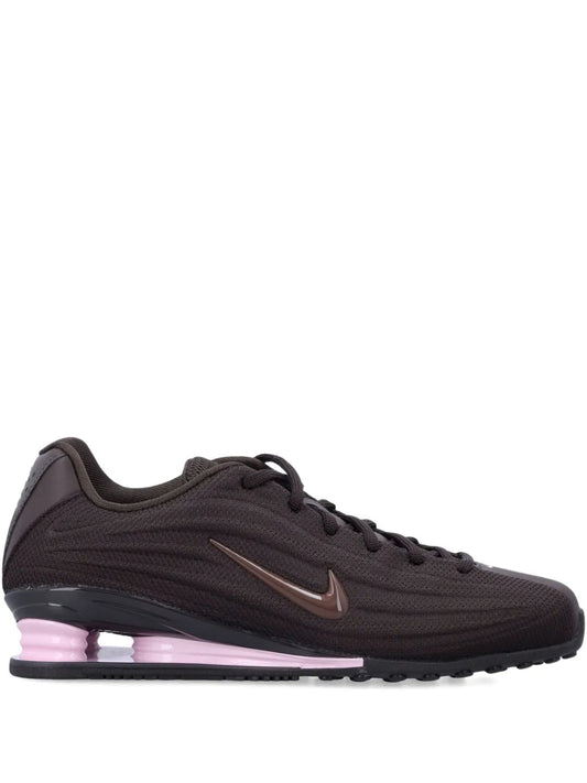Nike Swoosh Detail Trainers