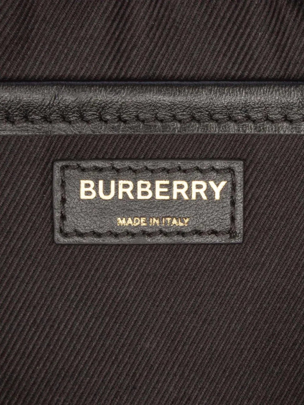 Pre-OwnedBurberry Pre-Owned2018-2025 House Check Canvas crossbody bag