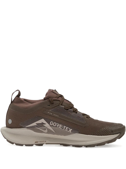 Nike Pegasus Trail 5 Gore-Tex Sneakers