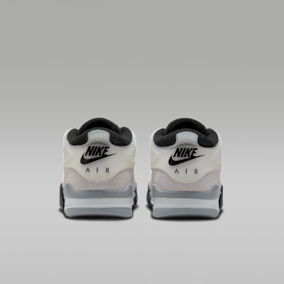 Air Jordan 4 RM