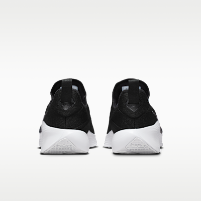 LeBron TR 1